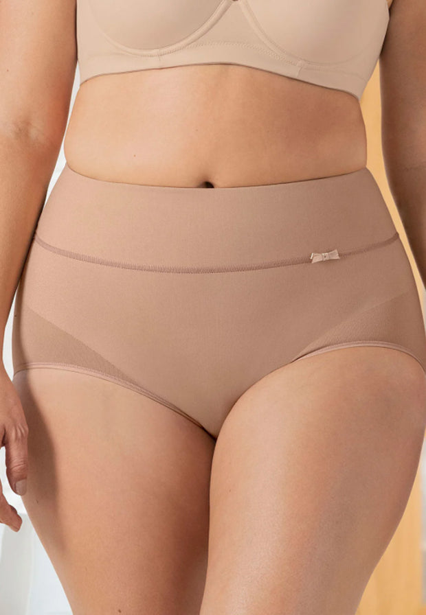High-Waisted Classic Smoothing Brief